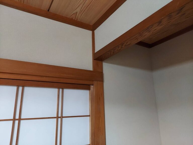 和歌山市 自然な風合いを活かした砂壁の塗り直し