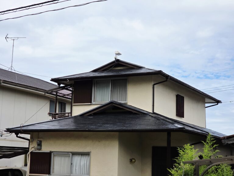 大阪府 岬町 屋根塗装で生まれ変わるお家！